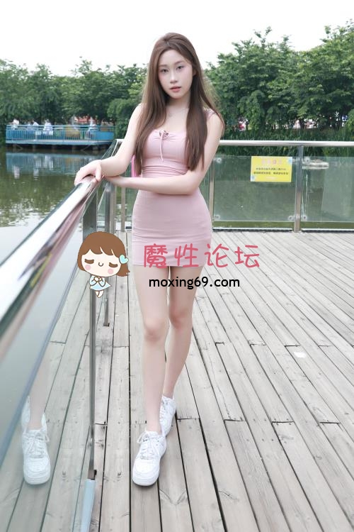 美图[IMZSOCK爱美足]-妍妍包臀裙美腿白棉袜[135P-1V 680M 百度网盘]