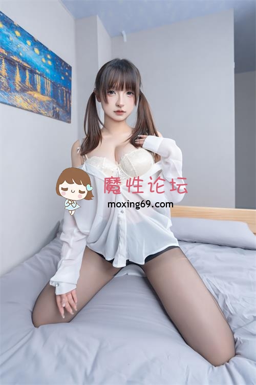 美图[神楽板真冬] 《裤袜女友》黑丝美腿 [75P 2V 201M 百度网盘]