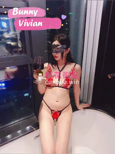 推特女神爱丝袜Vivian姐28部全《28v 8.8G BT种子》