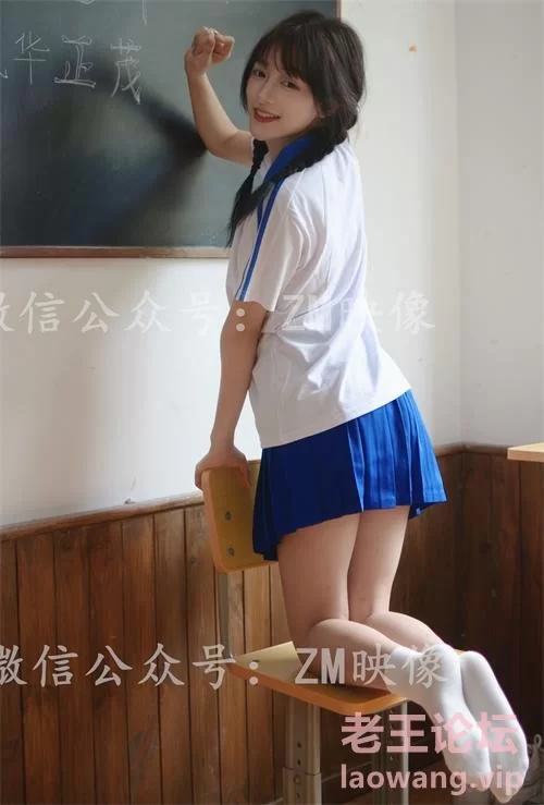 [织梦映像]-同学少年 超短裙校服棉袜美腿[300P1V2G 百度网盘] [300p1v-2g]