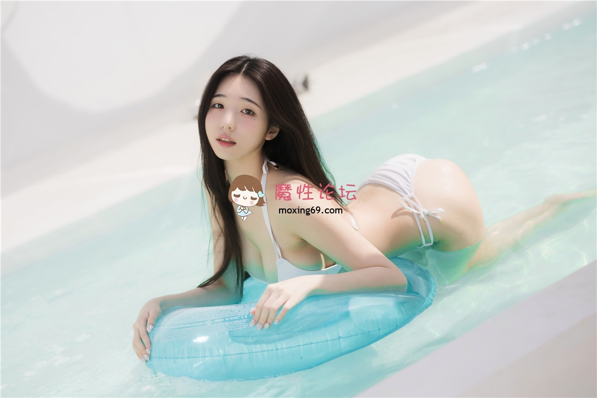 流出Yeon Woo - Mini Photobook [18P-222MB][百度网盘]