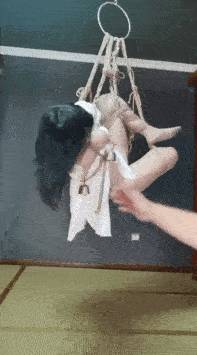 国产自拍重口味调教，《烛与小可》怪怪美少女，捆绑滴蜡 sm调教羞辱鞭打，，！[2V ] [BT]