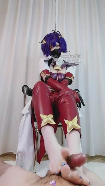 月野兔cos柊舞缇娜：裸足，黑丝足交榨精寸止挑战❤️ [1v-0.99]