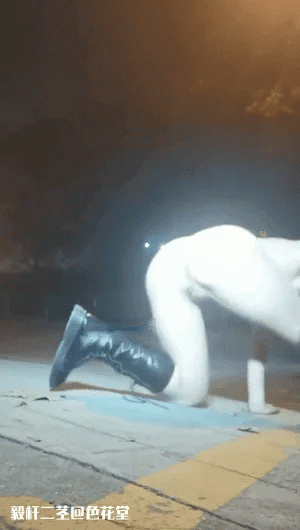 国产自拍反差母狗《陈洁莹》最新流出怀孕后流出，户外全裸自慰，重口SM调教 228v16G《阿里云》