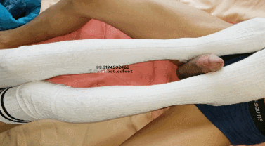 足交《收藏精品》足控福利，恋足大神足交手交啪啪榨精视频福利合集《277V102G》