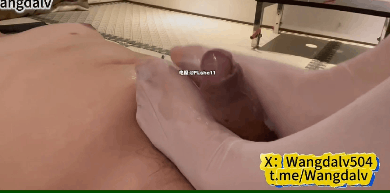 网红《推特 王大绿 》 约足达人王大绿，足控福音，顶级约足达人