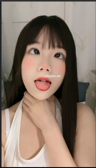 国产自拍《录屏》美少女阿嘿颜裸聊，足控必备，馒头穴，扒开逼给你看，真的清纯一对一，小脚真嫩《1V1.55G》《度盘》