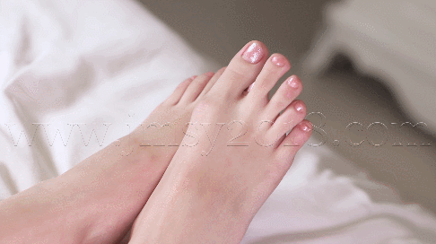 足交足控狂喜！国产TK神作《重庆脚模摄影》恋足舔足,恋足癖一本满足 极品美女白嫩脚丫被狂舔TJ！大合集《45V84G》