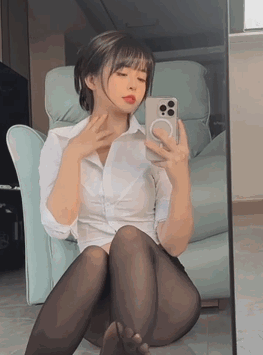 主播抖音50多万粉丝福利姬美女 欣老板@欣欣子dy高价无内舞蹈玩具定制自慰视频福利 [2V-404M][百度网盘]