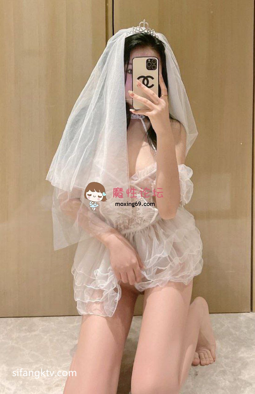 网红《抖音博主》自收集反差美女网红泄密合集②，白天COS服，晚上情趣服[NVNP68.3G][百度网盘]