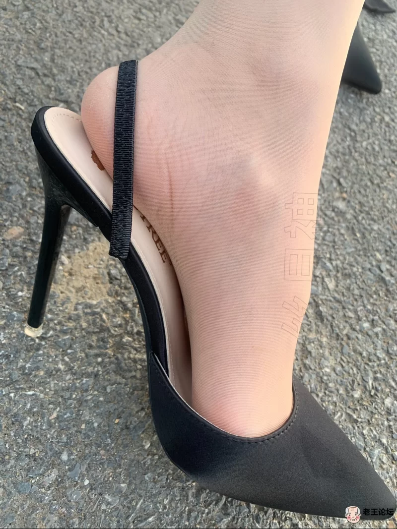 《自行打包》足控  丝月神全套合集 《2937p+12v - 4.6G》《度 [-]