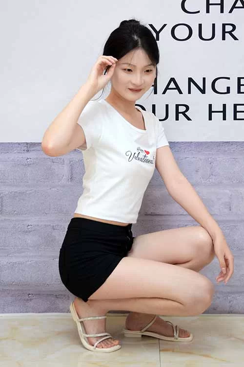 初夏女神-安妮居家热裤裸足美腿[100P1V 668M百度网盘] [100p1v-668m]