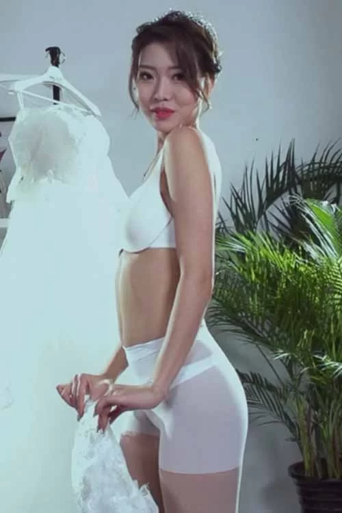 《欲惑婚纱》钟情-婚纱白丝美腿高跟[1V 306M百度网盘] [1V-306m]