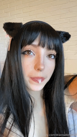 高颜值反差萝莉《WannaBeYours》长腿美足，玩穴弄菊阿黑颜。