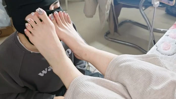 超美玉足-小红书闺蜜玛卡 美甲舔脚 [1v-0.99GB]
