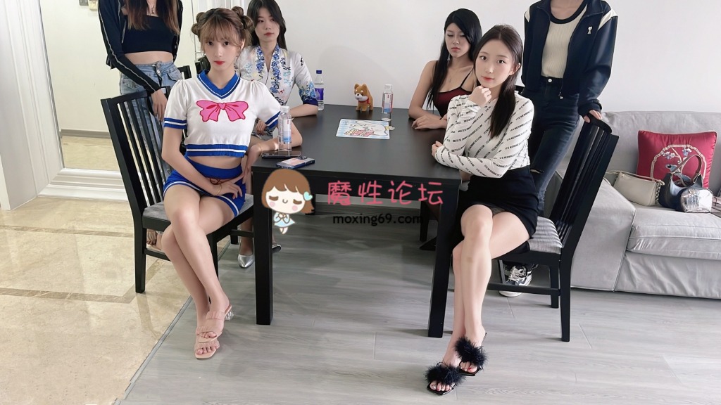 国产自拍重金购买，流欲XX工坊巨作，模特群大尺度约拍，数位极品小姐姐，颜值美腿美足美鲍，完整视图5套 482P 2V 9.34GB 夸克