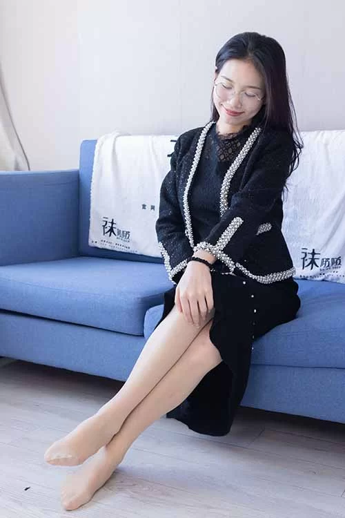 袜啵啵-芝士-高跟鞋包臀裙肉丝、黑丝[155P1V-1.5G百度网盘] [155p1v-1.5GB]