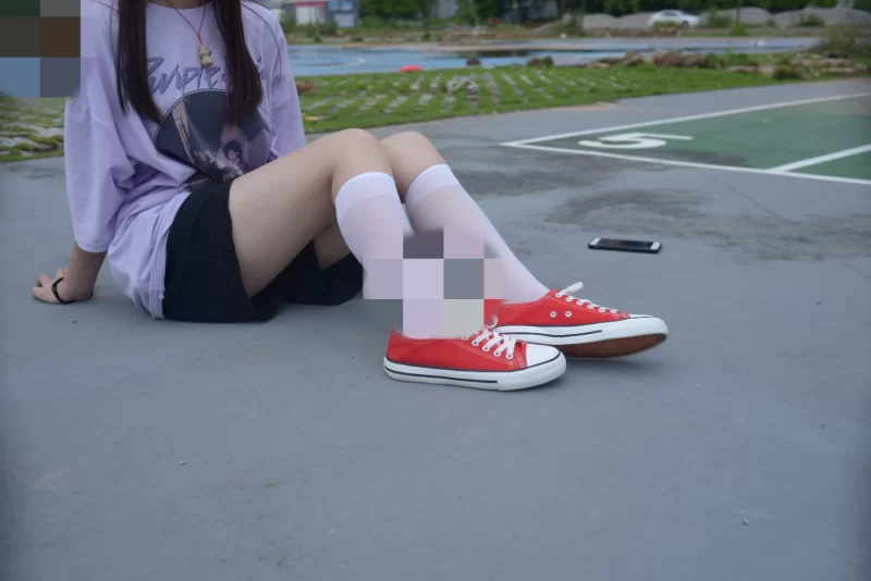 只糖原创写真套图合集 [200v-300g]