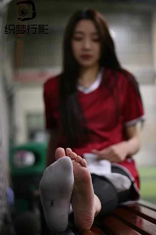 织梦映像-足球小将-凌空一脚入逍遥-白丝棉袜美腿 [302p1v-1.4g]