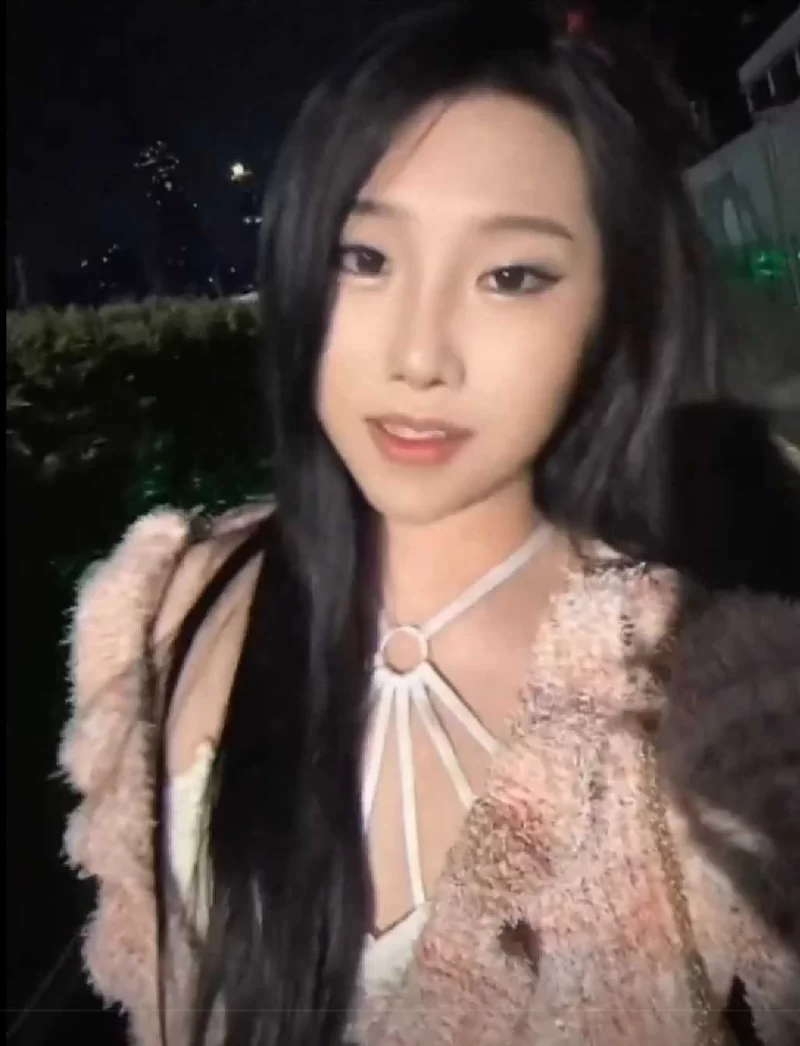 兔兔老师被舔脚 第一部 [1v-184m]