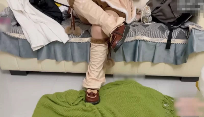 睹物私拍 - 新人首次拍摄(无声) [1v-429m]