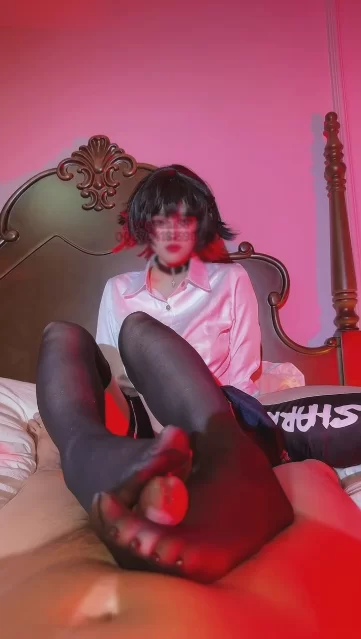 月野兔cos JK鲨鱼妹学姐给后辈足交处理性问题❤️ [1v-274mb]