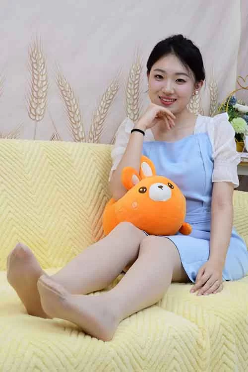 初夏女神-环环-连衣裙性感肉丝美腿[100P1V1.9G百度网盘] [100p1v-1.9GB]