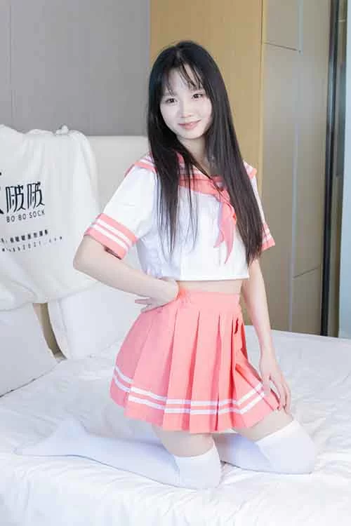 袜啵啵-甜甜圈-性感超短裙、白棉袜美腿[159P-1V/1.8G百度网盘] [159p1v-1.8GB]