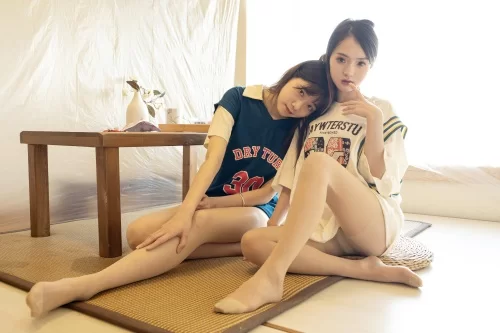IMZSOCK爱美足-茜茜&海椒-双人性感丝袜TK [24P2V-2.7GB]