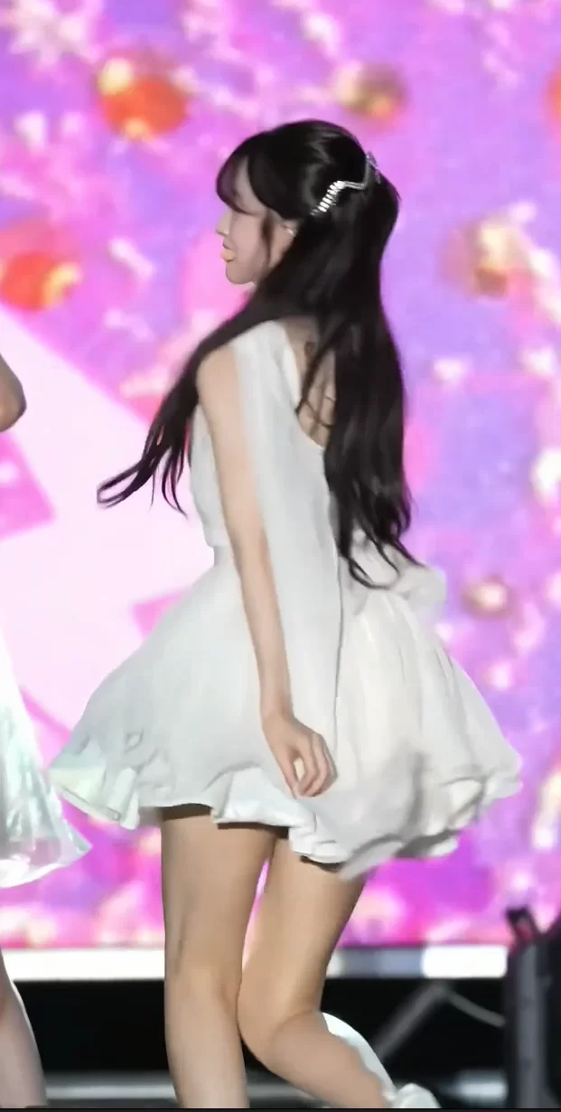 24年左右的抖音风骚腿+裸舞 [2-4GB]