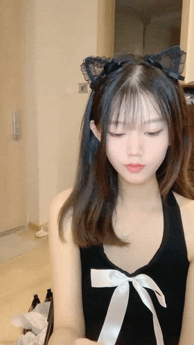 国产自拍雙馬尾小可愛超甜美小蘿莉被金主被金主爸爸肆意蹂躏，嬌嫩菊花被塞入假陽具 [2V ] [BT]