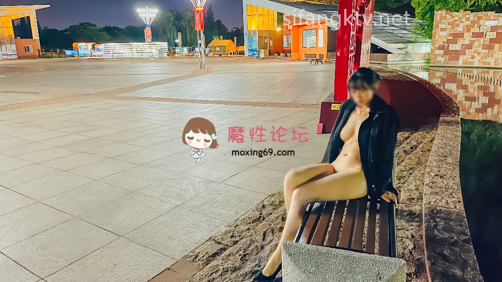搬运[度盘]小可爱❤️‍骚妻网红推特翘臀女神旅游露出️公共场所各个地方都是战场️不雅私拍合集