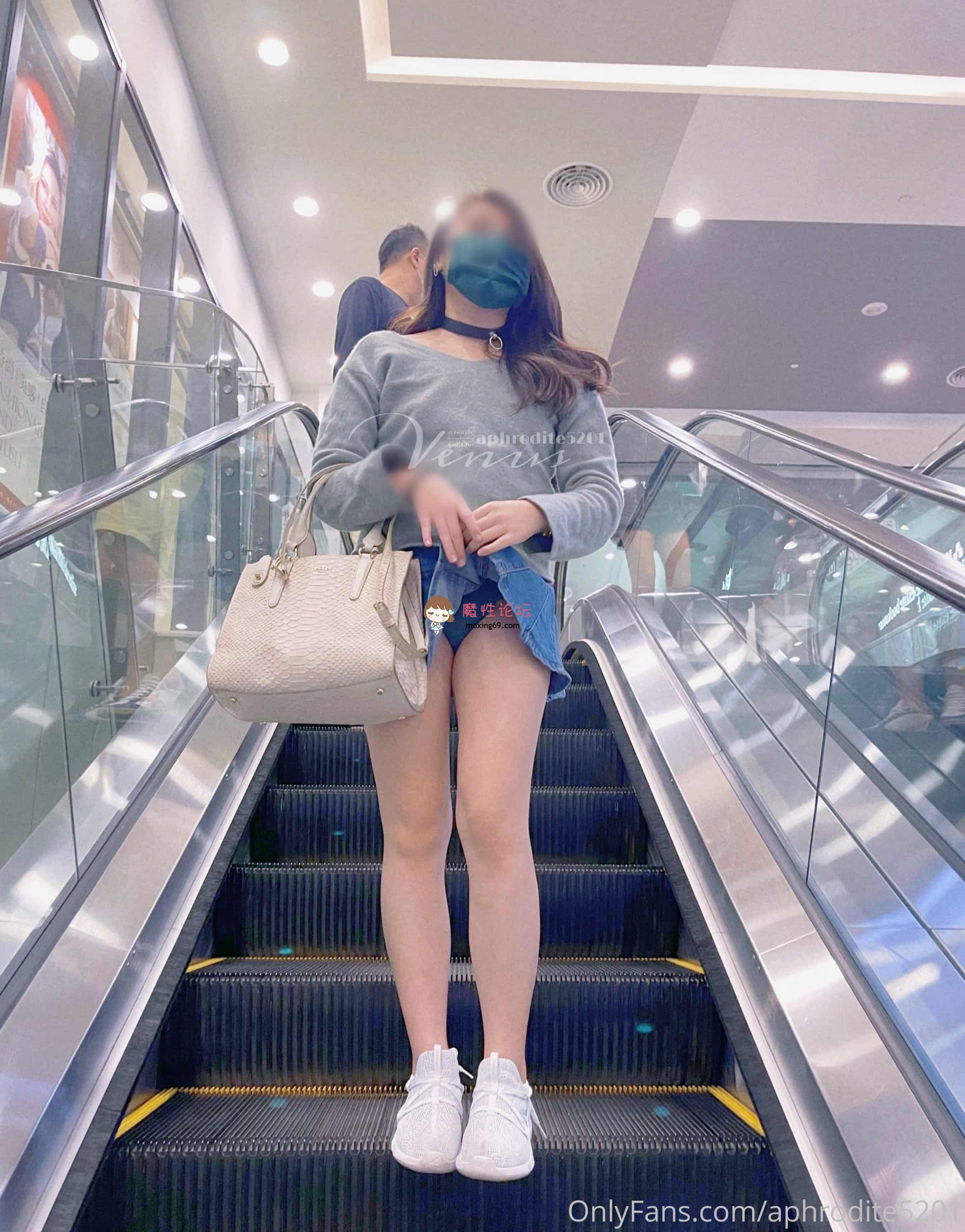 国产自拍顶级翘臀无毛粉逼[阿芙罗狄蒂]户外露出野战啪[68V2.5G度盘]