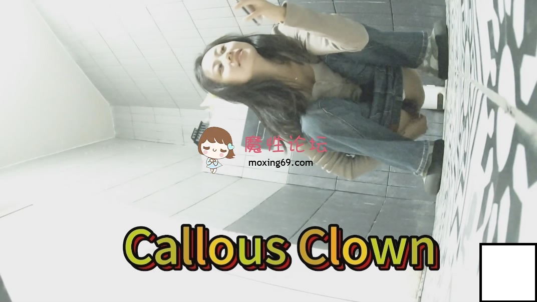 偷拍极品厕拍《全景靓妹》酒吧女厕前景偷拍美女尿尿踩屎鞋靓妹拉稀《1v+1.1G》《百度盘》