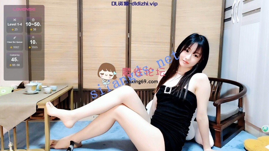 国产自拍[度盘]通体白嫩的StripChat主播xiaoqing_1811线下摄影师全裸私拍流出 《1V4.15GB》