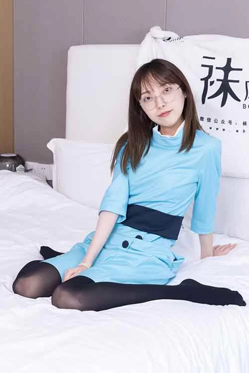 袜啵啵-稚予-高跟鞋厚黑丝、空姐制服 [200p1v-1.6GB]