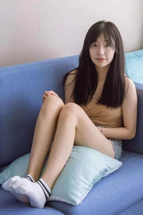 袜啵啵-小甜豆-高跟长靴、白棉袜裸足[179P-1V-1.5G百度网盘] [179p1v-1.5GB]