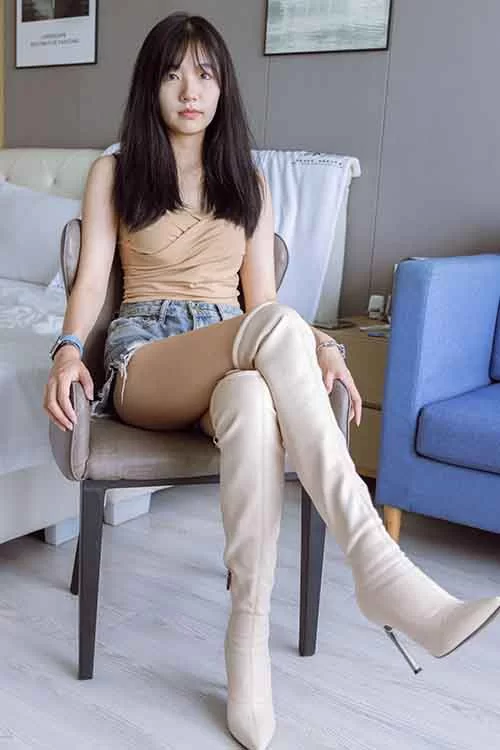 袜啵啵-小甜豆-高跟长靴、白棉袜裸足[179P-1V-1.5G百度网盘] [179p1v-1.5GB]