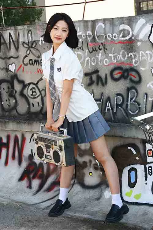 绮梦摄影-Light-校园格子裙白丝棉袜美腿 [368P1V-1.3GB]