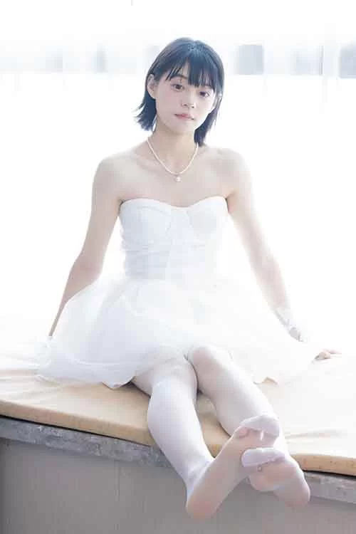 袜啵啵-糯米-高跟鞋、性感纱裙白丝裸足[160P1V-1.6G百度网盘] [160p1v-1.6GB]