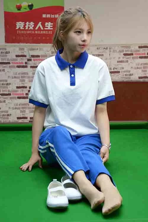 初夏女神-番茄-校服白丝美腿[100P1V 640M百度网盘] [100p1v-640m]