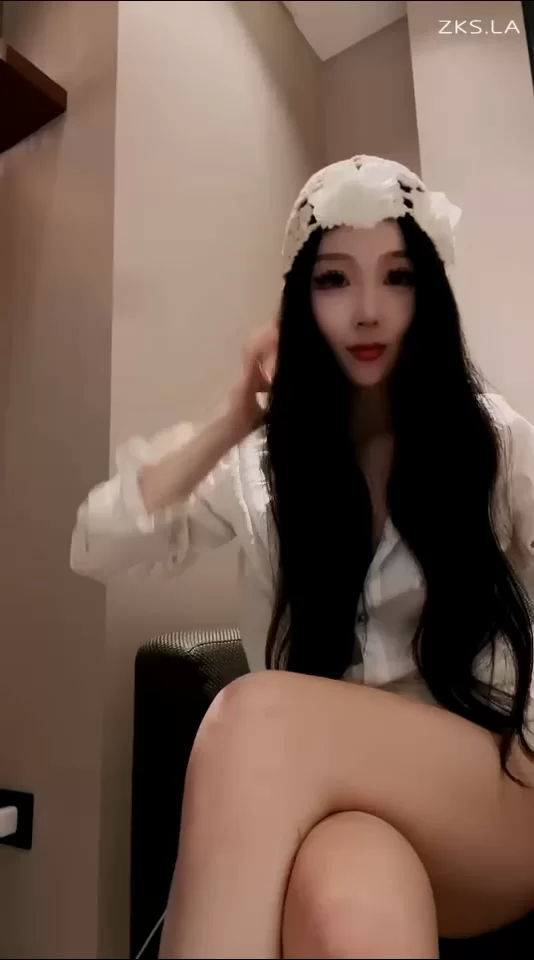 知妤 - 红绿灯学妹戏耍sb学长视频被我录下来了 [1V-1.66GB]