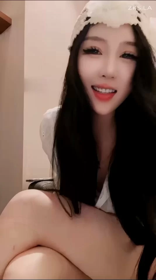 知妤 - 红绿灯学妹戏耍sb学长视频被我录下来了 [1V-1.66GB]