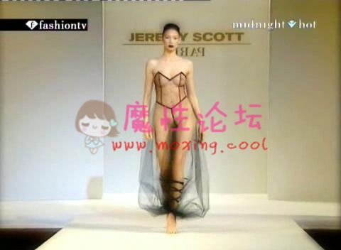 法国时尚台时装秀[38V41.93G][磁力链]