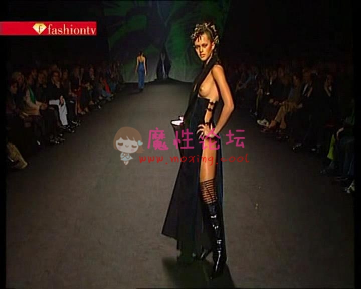 法国时尚台时装秀[38V41.93G][磁力链]