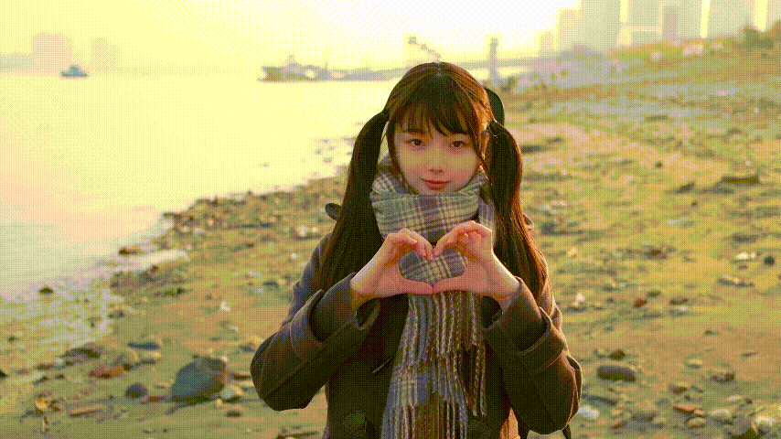 网红高颜值福利姬《赤西夜夜》 ❤️纯白萝莉❤️比基尼❤️完美白丝❤️32套写真视频合集[25V2519P56.9G]