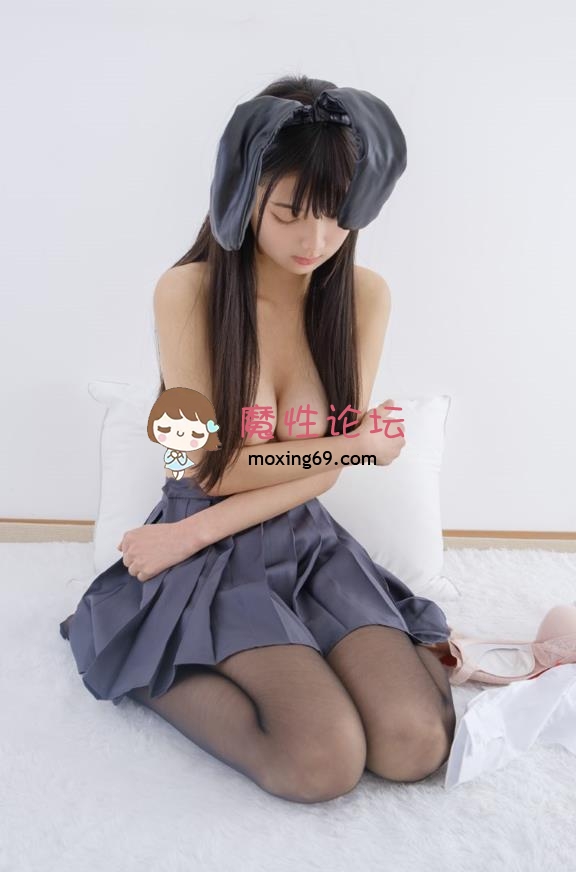 网红高颜值福利姬《赤西夜夜》 ❤️纯白萝莉❤️比基尼❤️完美白丝❤️32套写真视频合集[25V2519P56.9G]