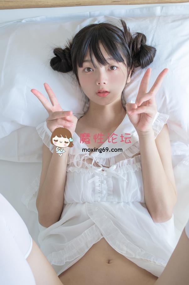 网红高颜值福利姬《赤西夜夜》 ❤️纯白萝莉❤️比基尼❤️完美白丝❤️32套写真视频合集[25V2519P56.9G]