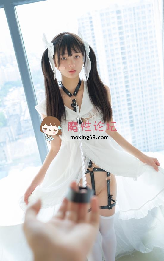 网红高颜值福利姬《赤西夜夜》 ❤️纯白萝莉❤️比基尼❤️完美白丝❤️32套写真视频合集[25V2519P56.9G]