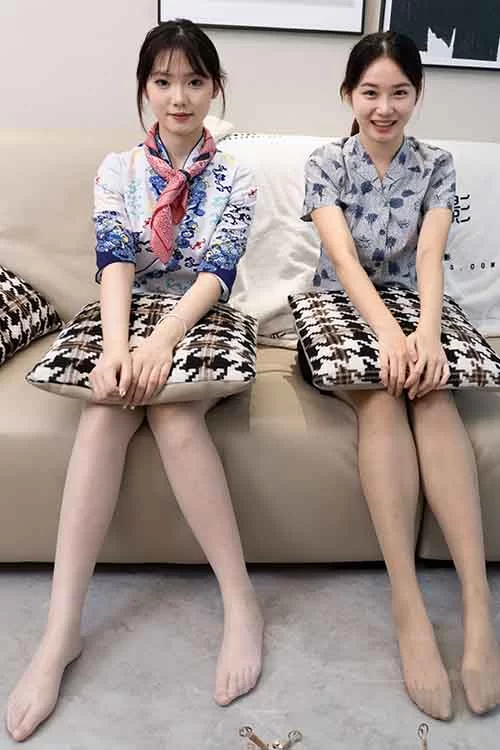 甜予摄影-璇璇思思-高跟鞋制服OL、薄白丝灰丝美腿 [132p1v-2.2g]